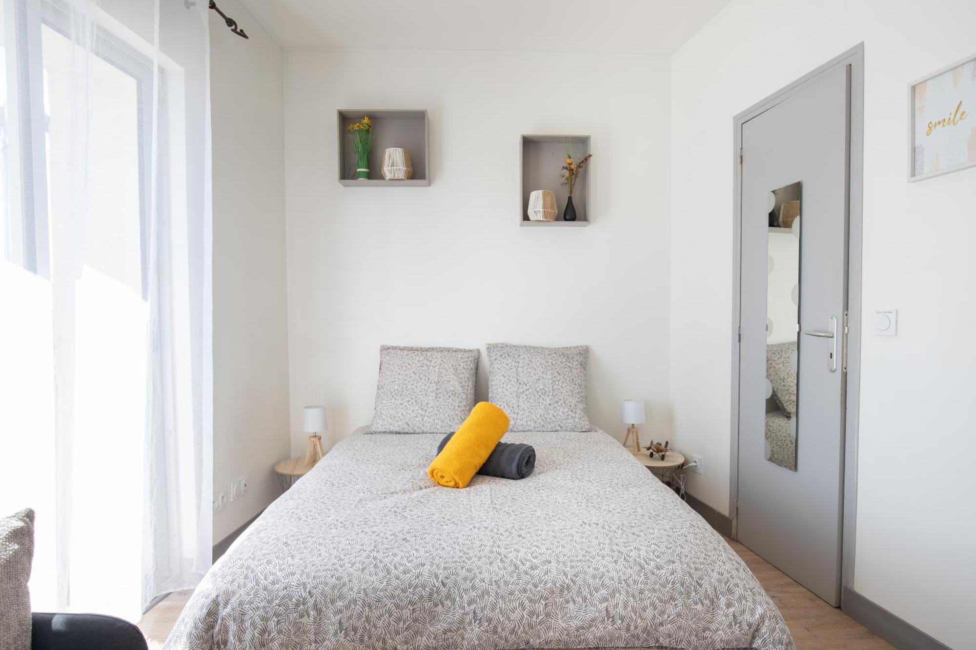 Apartament Le Partage Des Eaux - 4 Couchages - Hypercentre - Clim - Wifi LʼIsle-sur-la-Sorgue Zewnętrze zdjęcie