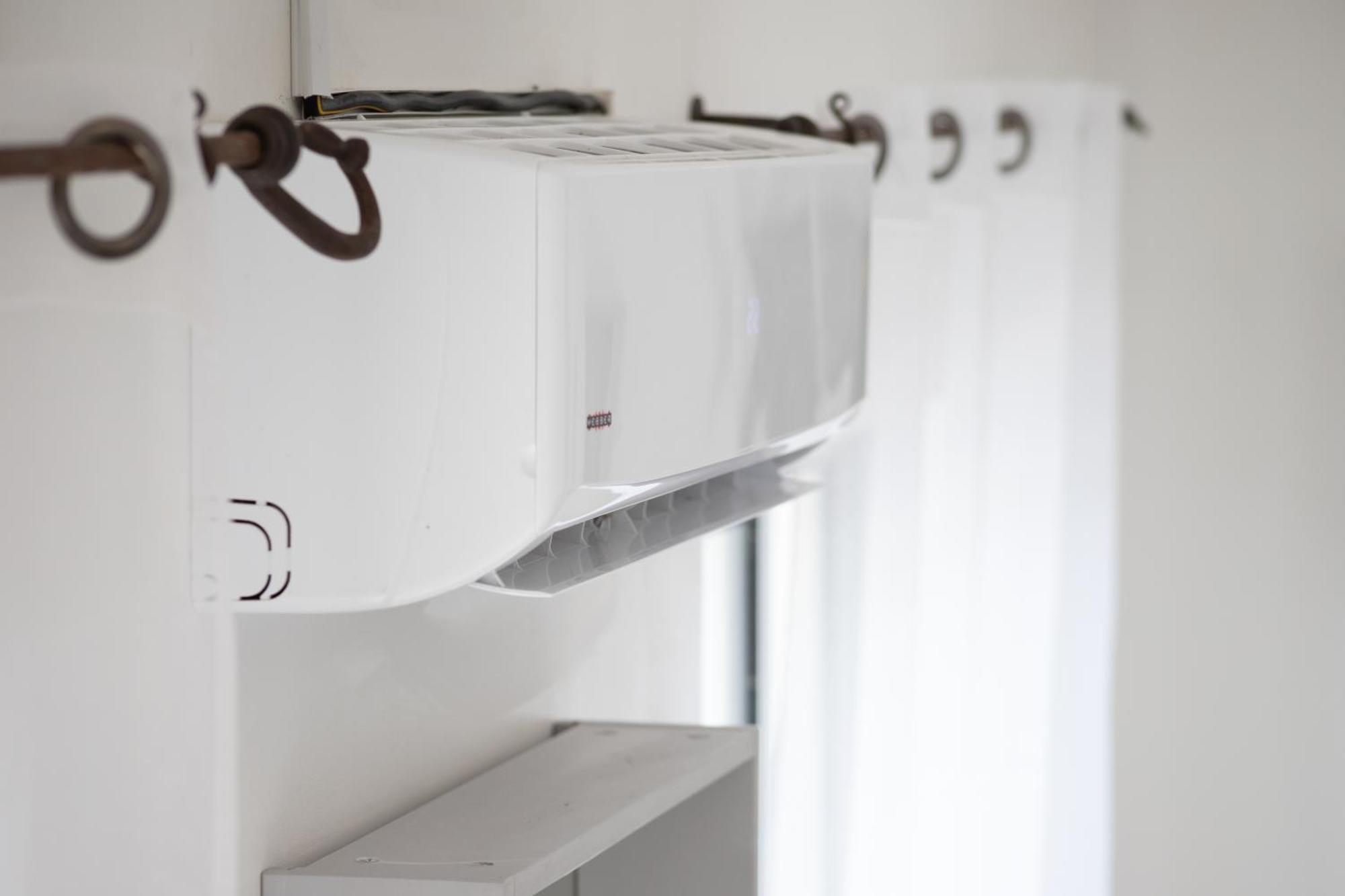 Apartament Le Partage Des Eaux - 4 Couchages - Hypercentre - Clim - Wifi LʼIsle-sur-la-Sorgue Zewnętrze zdjęcie